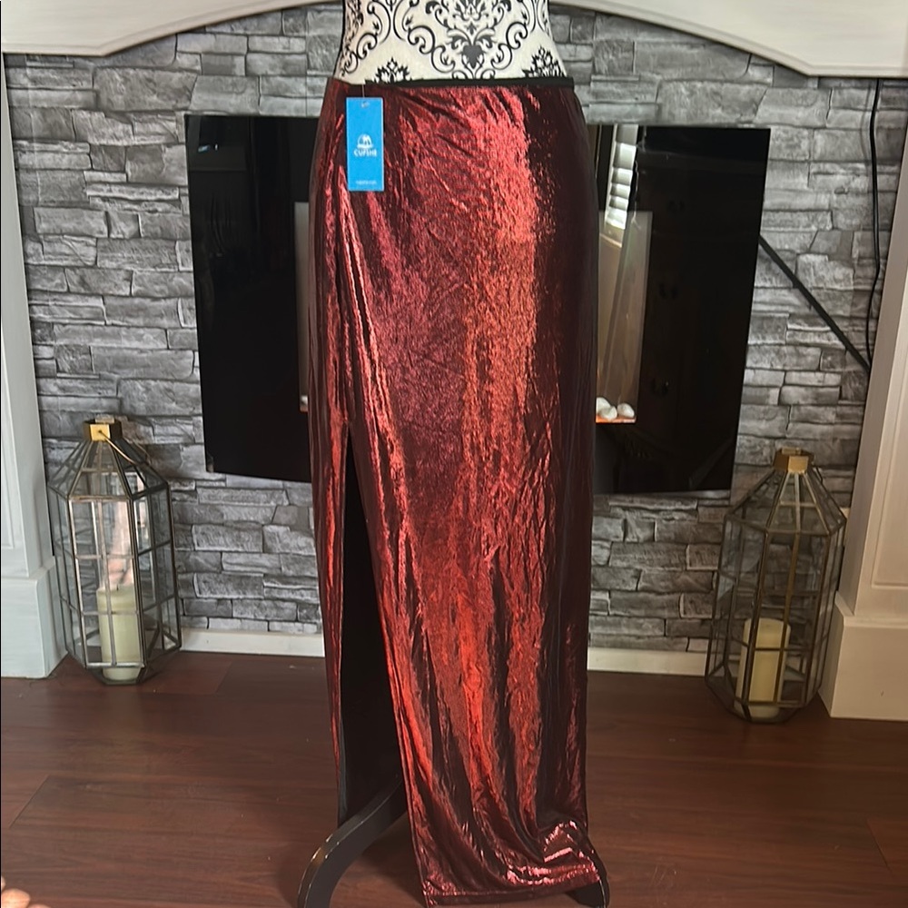 Elegant Red Metallic Skirt